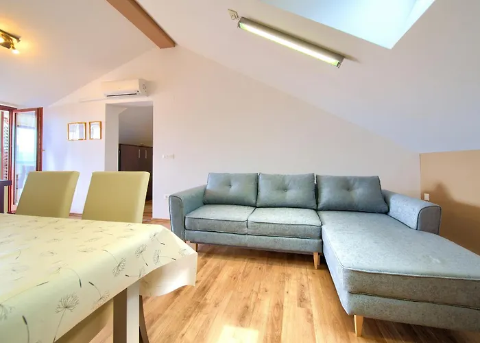 Val Apartman